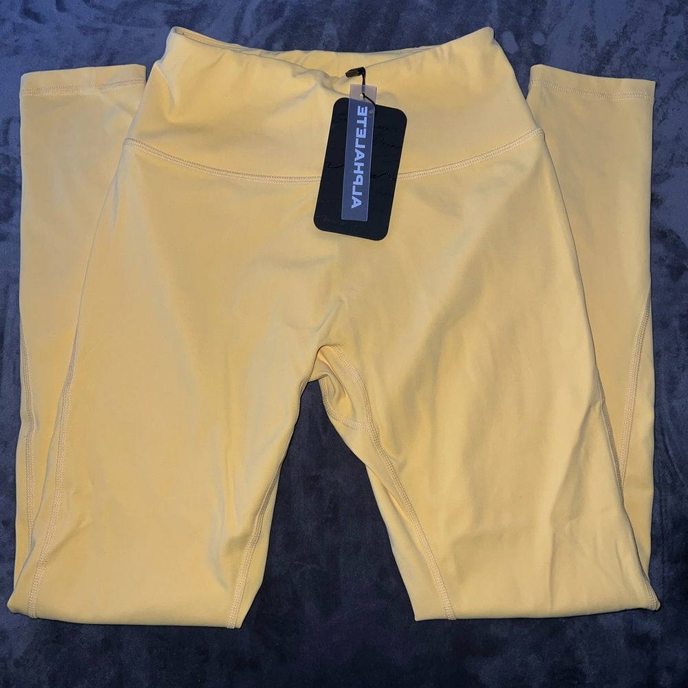 Alphalete Pulse leggings